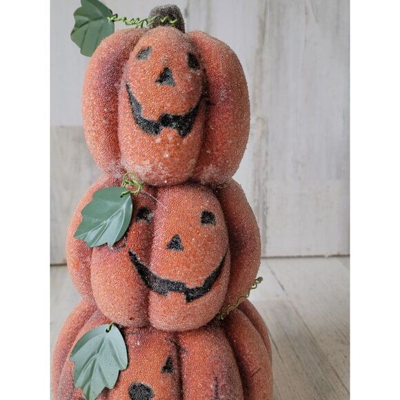 Crazy mountain pumpkin stack beaded Halloween figure decor - Picture 3 of 10